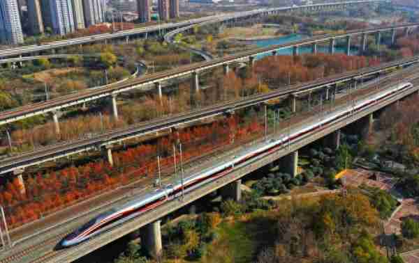 中国5g人工智能铁路(5g+人工智能)